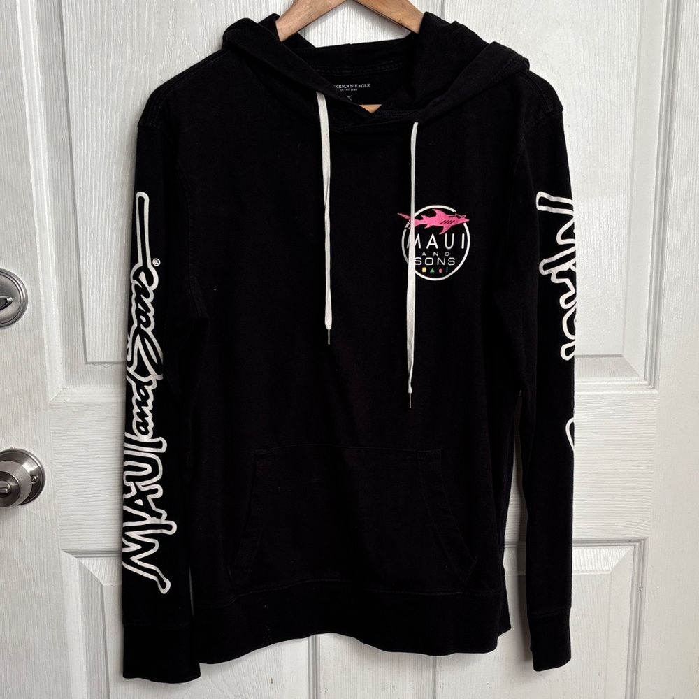 American Eagle X Maui and Sons Black TShirt Hoodie White Pink Detail Spellout XS